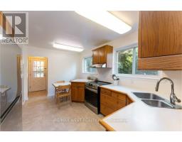 2 Robinter Drive, Toronto, ON M2M3P9 Photo 20
