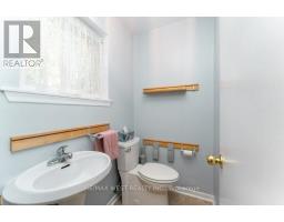 2 Robinter Drive, Toronto, ON M2M3P9 Photo 21