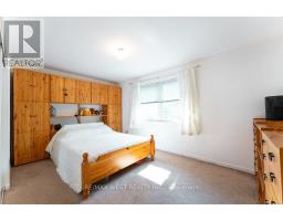 2 Robinter Drive, Toronto, ON M2M3P9 Photo 25