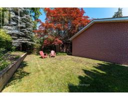 2 Robinter Drive, Toronto, ON M2M3P9 Photo 41