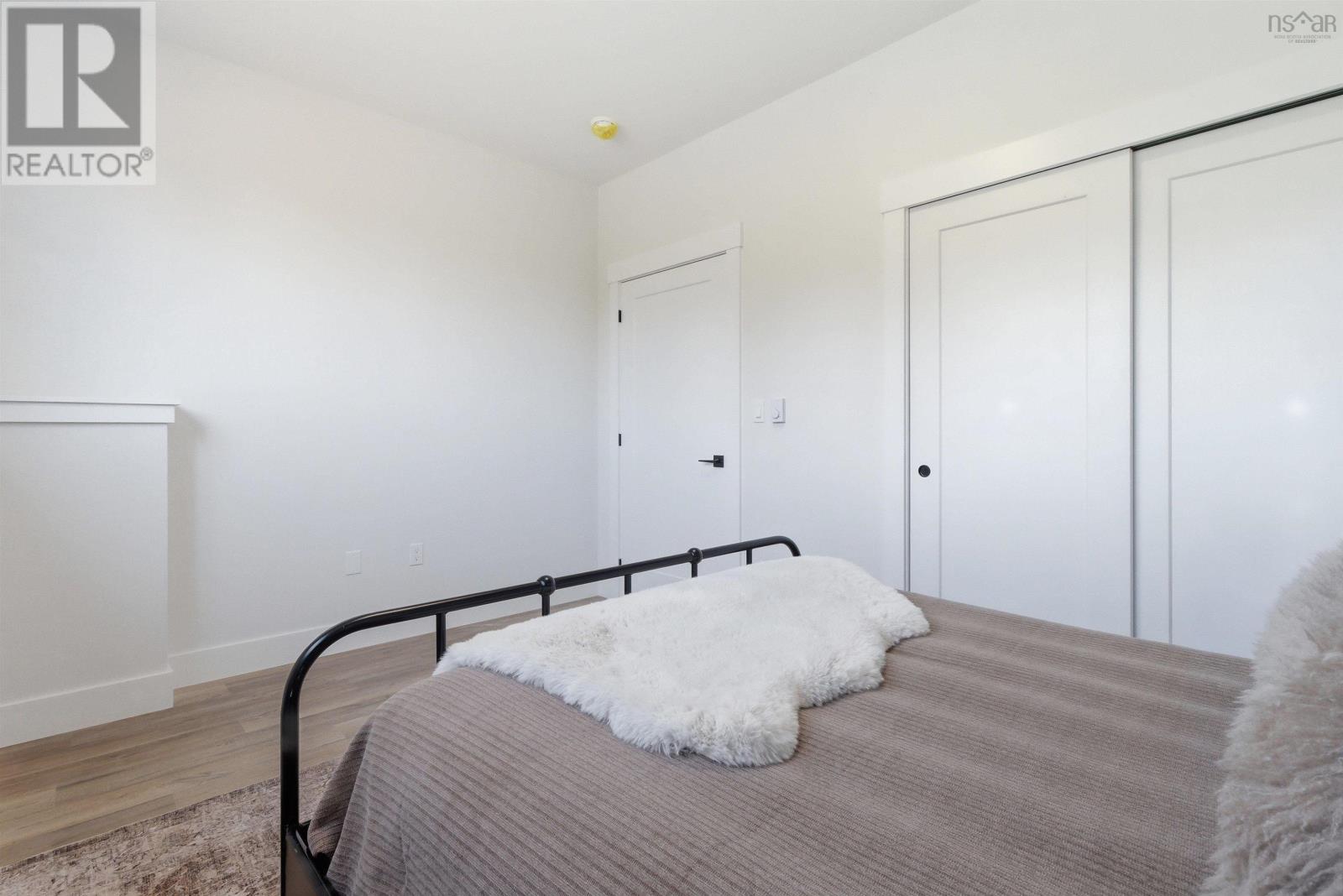51 Pine Hill Drive - 17