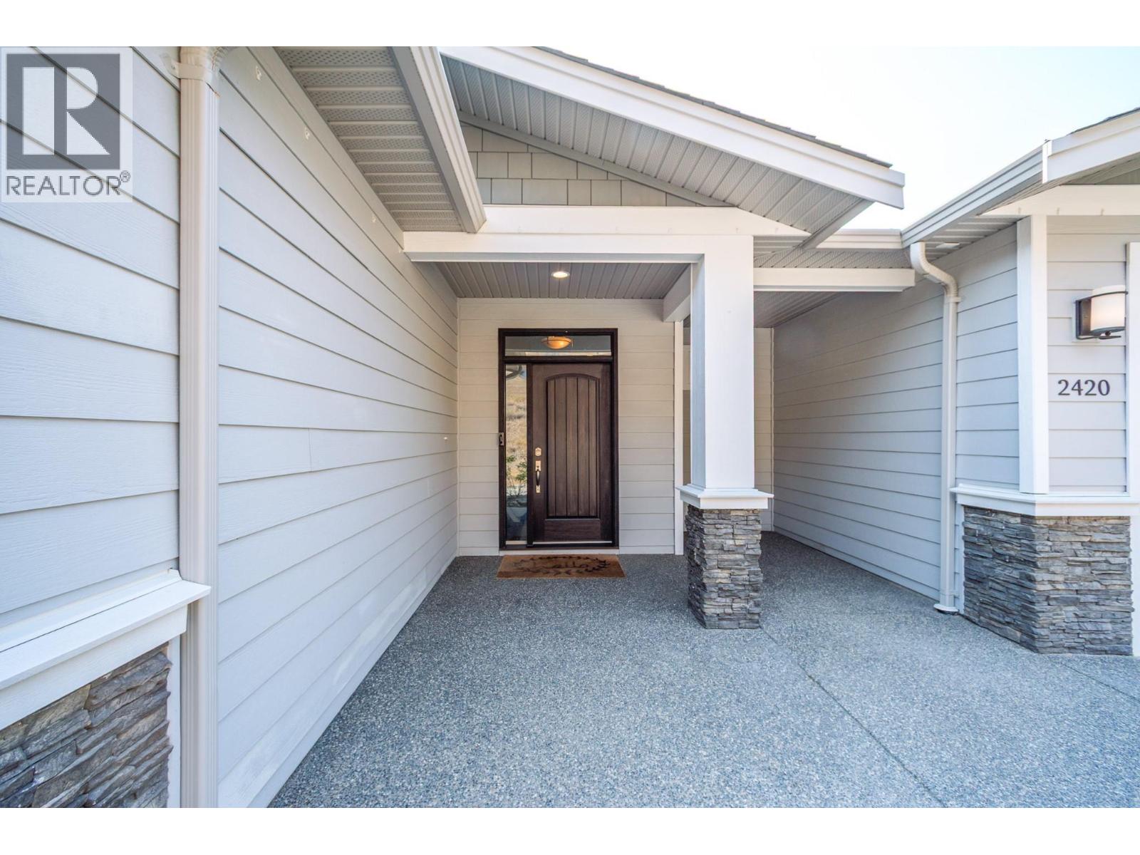  2420 Tallus Heights Drive, West Kelowna