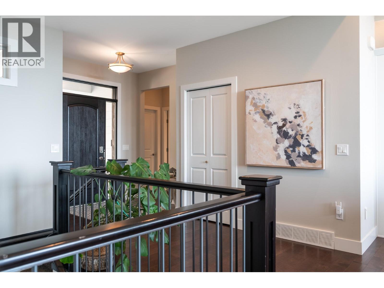 2420 Tallus Heights Drive, West Kelowna