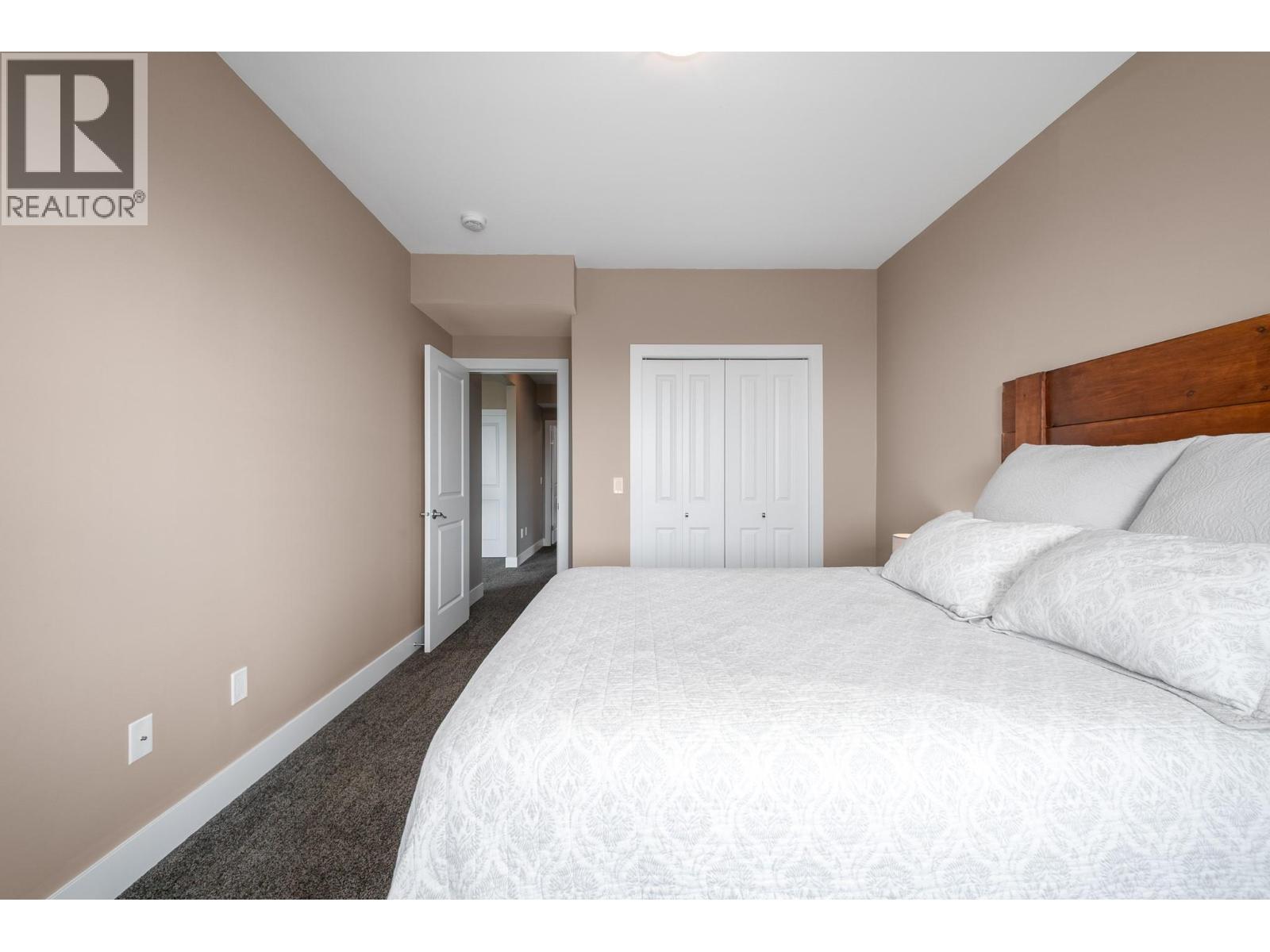  2420 Tallus Heights Drive, West Kelowna