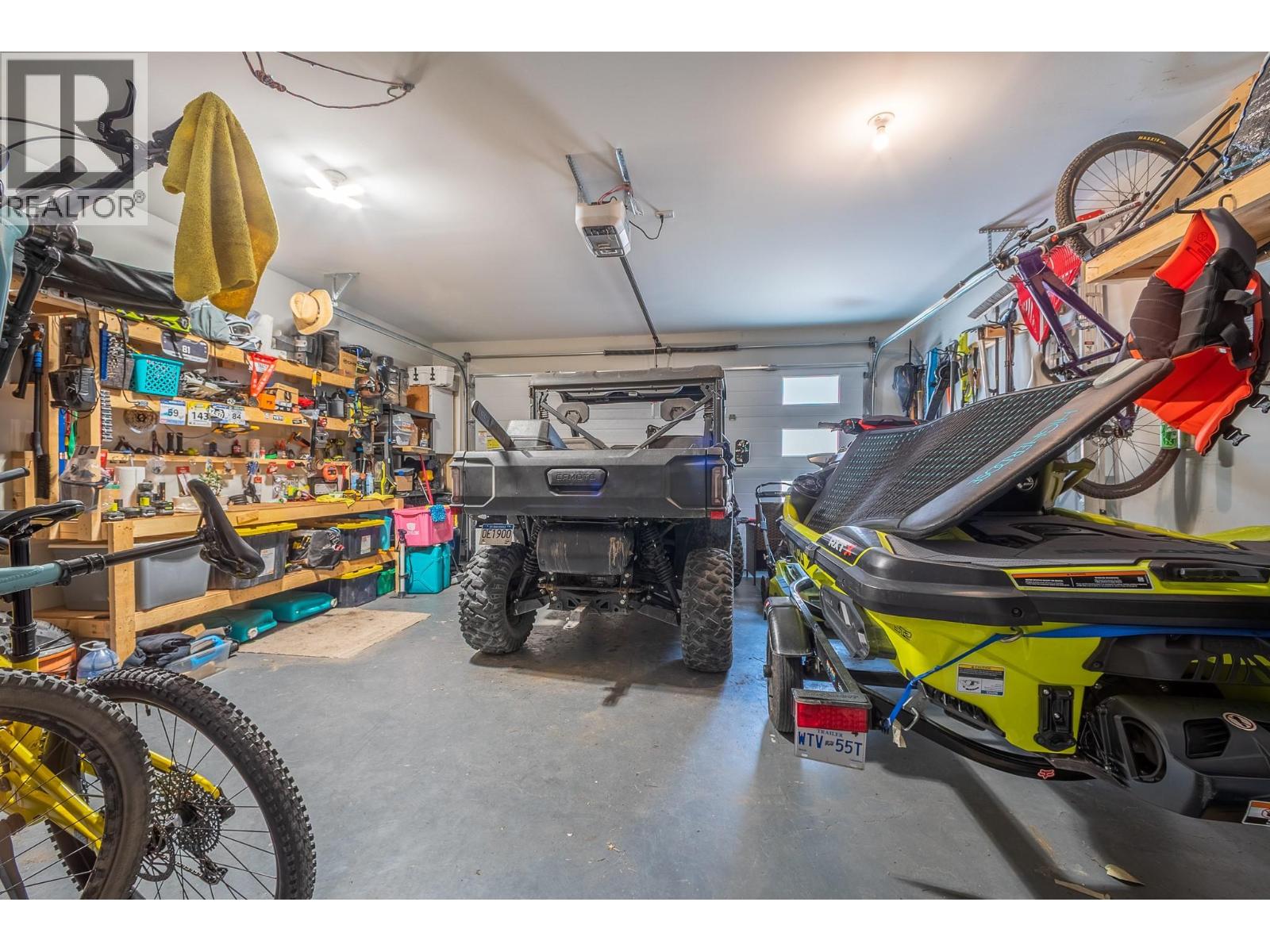  2420 Tallus Heights Drive, West Kelowna