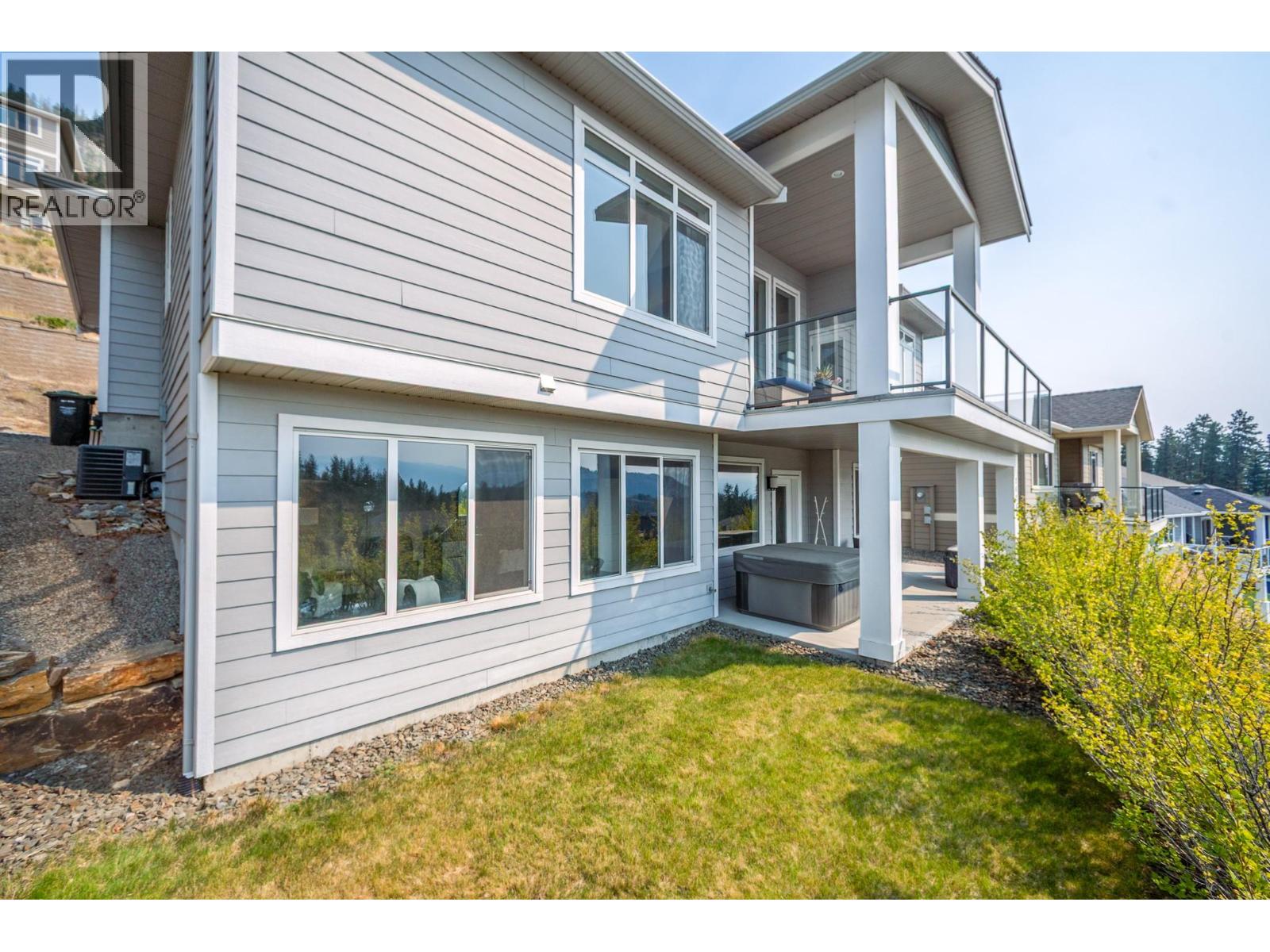  2420 Tallus Heights Drive, West Kelowna