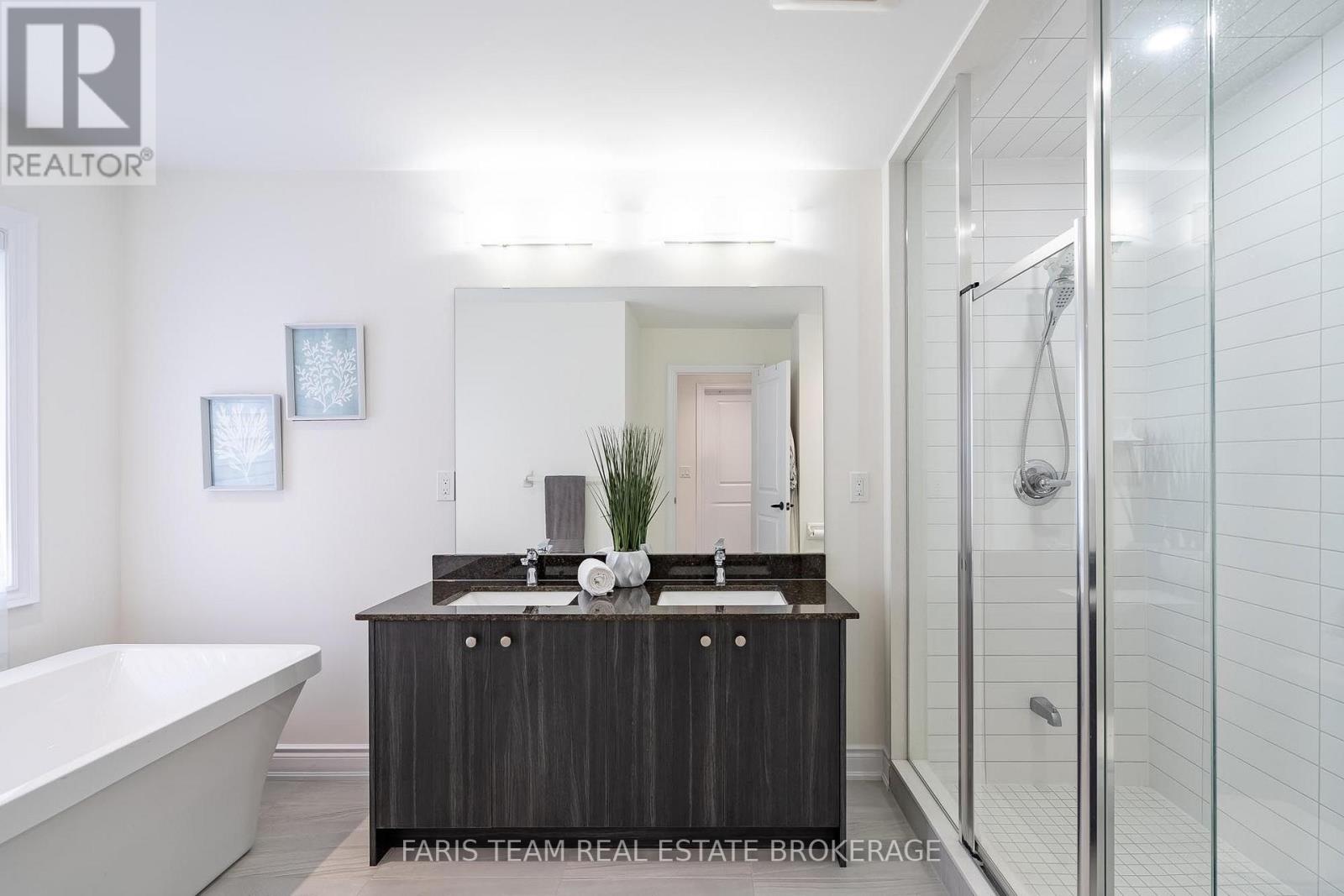 1352 BLACKMORE STREET - Image 20