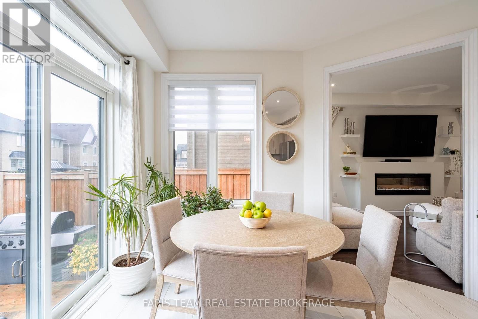 1352 BLACKMORE STREET - 9