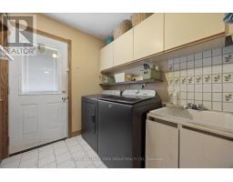 458 Chester Avenue, Newmarket, ON L3Y6R7 Photo 18