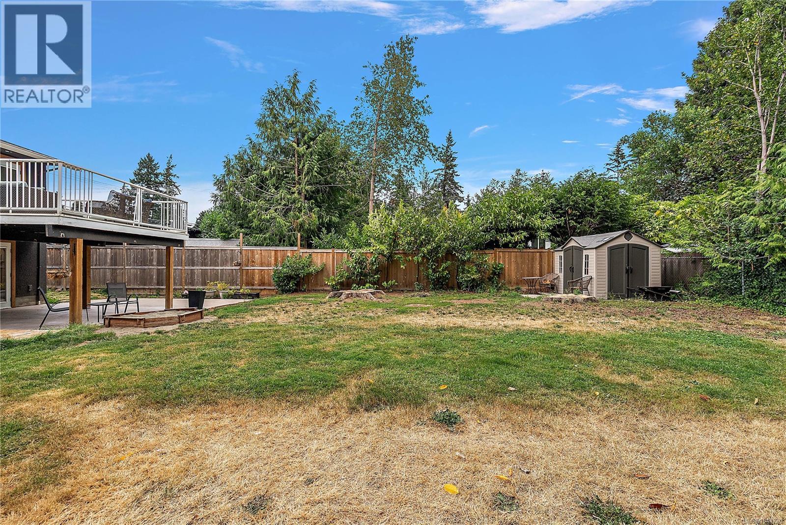3053 Jenner Rd - 32