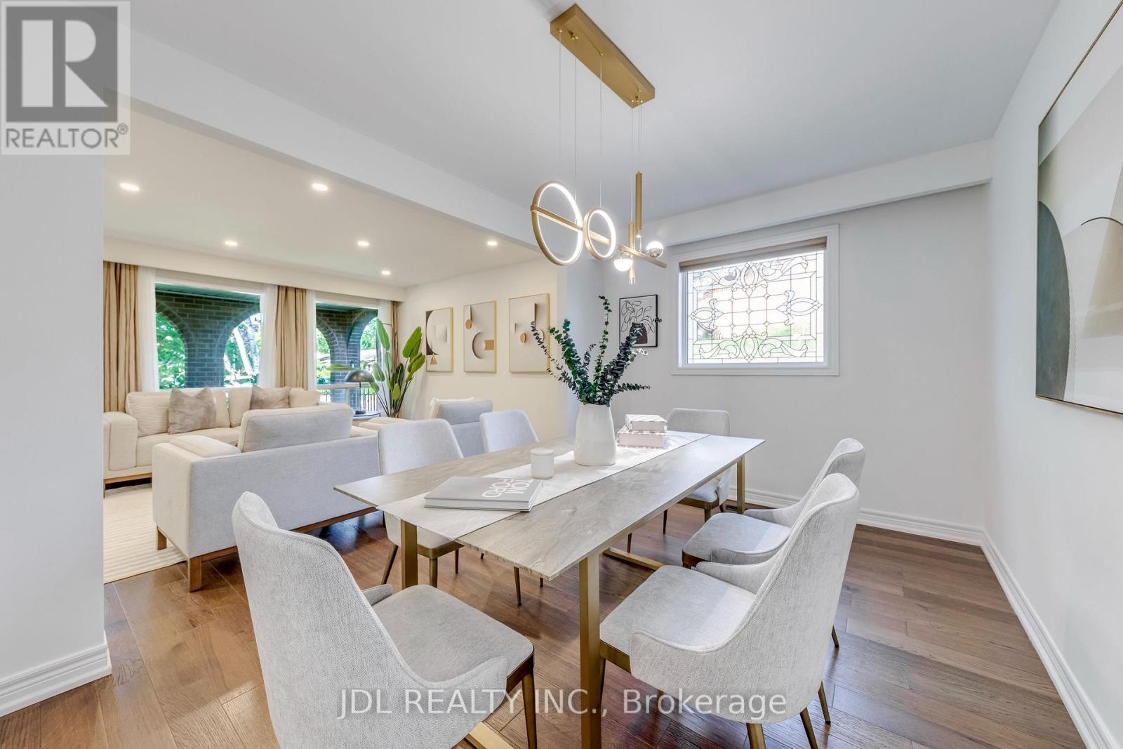 323 WARMINSTER DRIVE S - 12