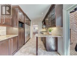 323 Warminster Drive S, Oakville, ON L6L4N1 Photo 20