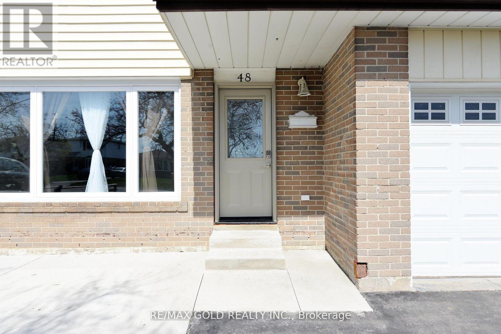 48 GARSIDE CRESCENT - 4