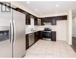 8 Topiary Lane, Brampton, ON L7A2K6 Photo 11