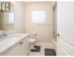 8 Topiary Lane, Brampton, ON L7A2K6 Photo 17