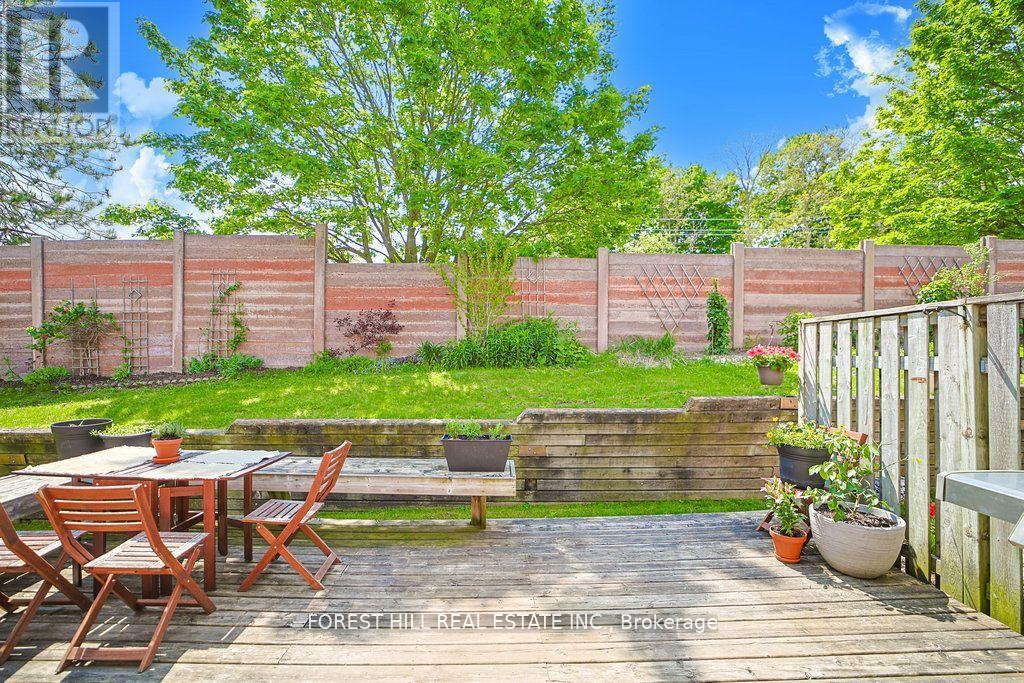 #15 523 BEECHWOOD DRIVE - Image 24