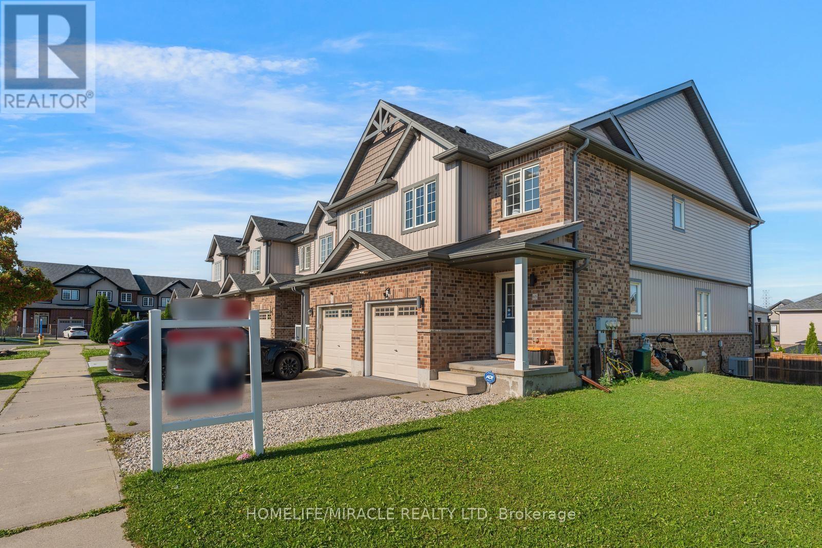 65 RENFREW STREET — photo 2