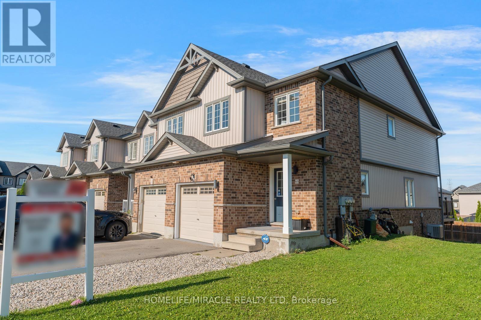 65 RENFREW STREET — photo 3