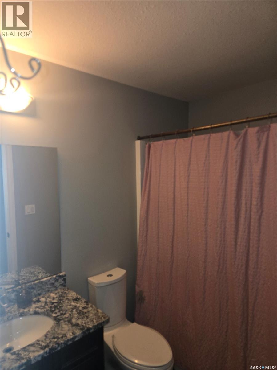 444 5th AVENUE - 19