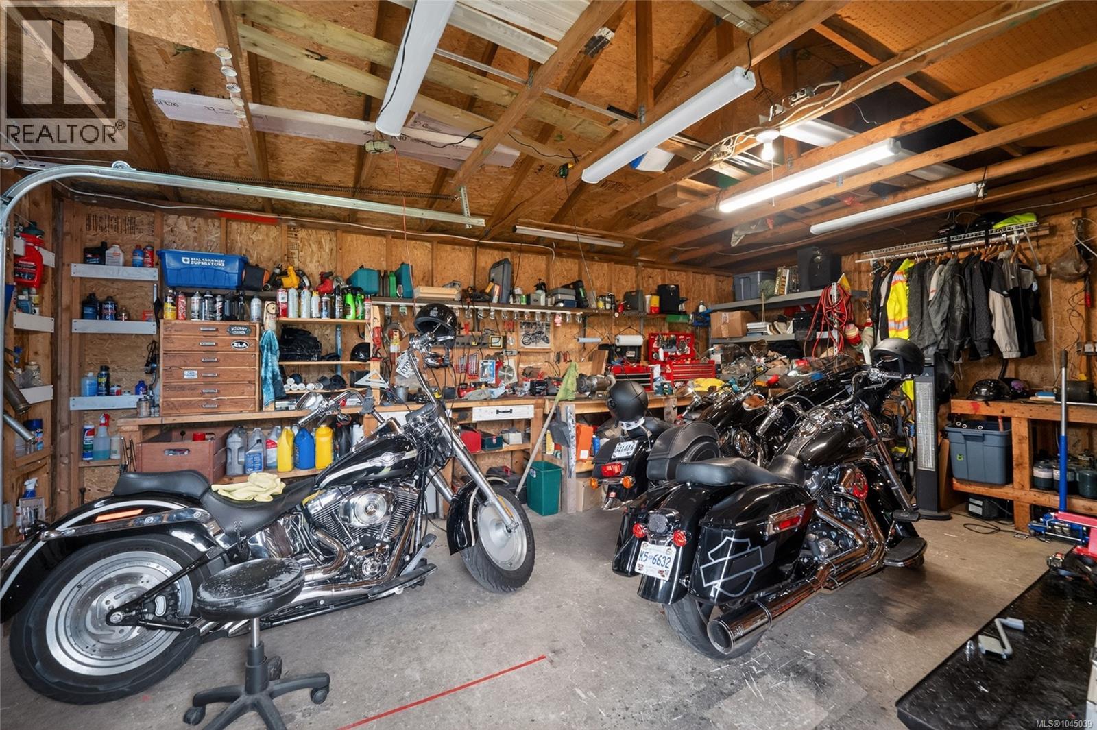 439 Stirling Ave - Image 12