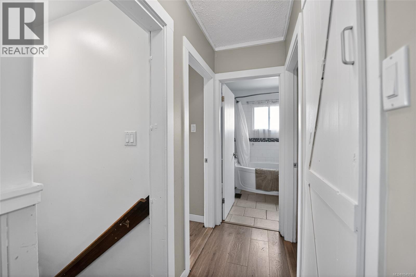 439 Stirling Ave - 22