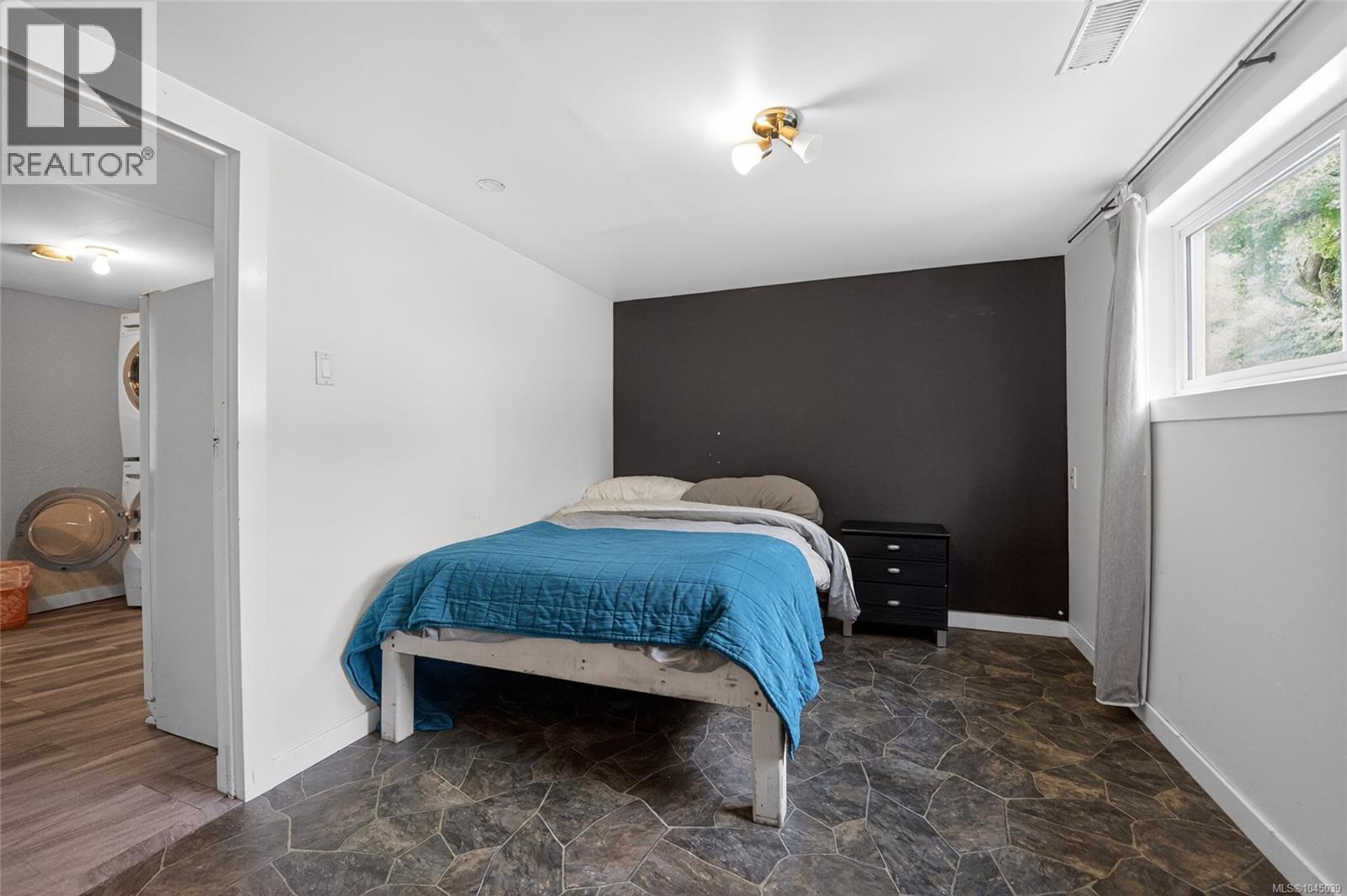439 Stirling Ave - 34