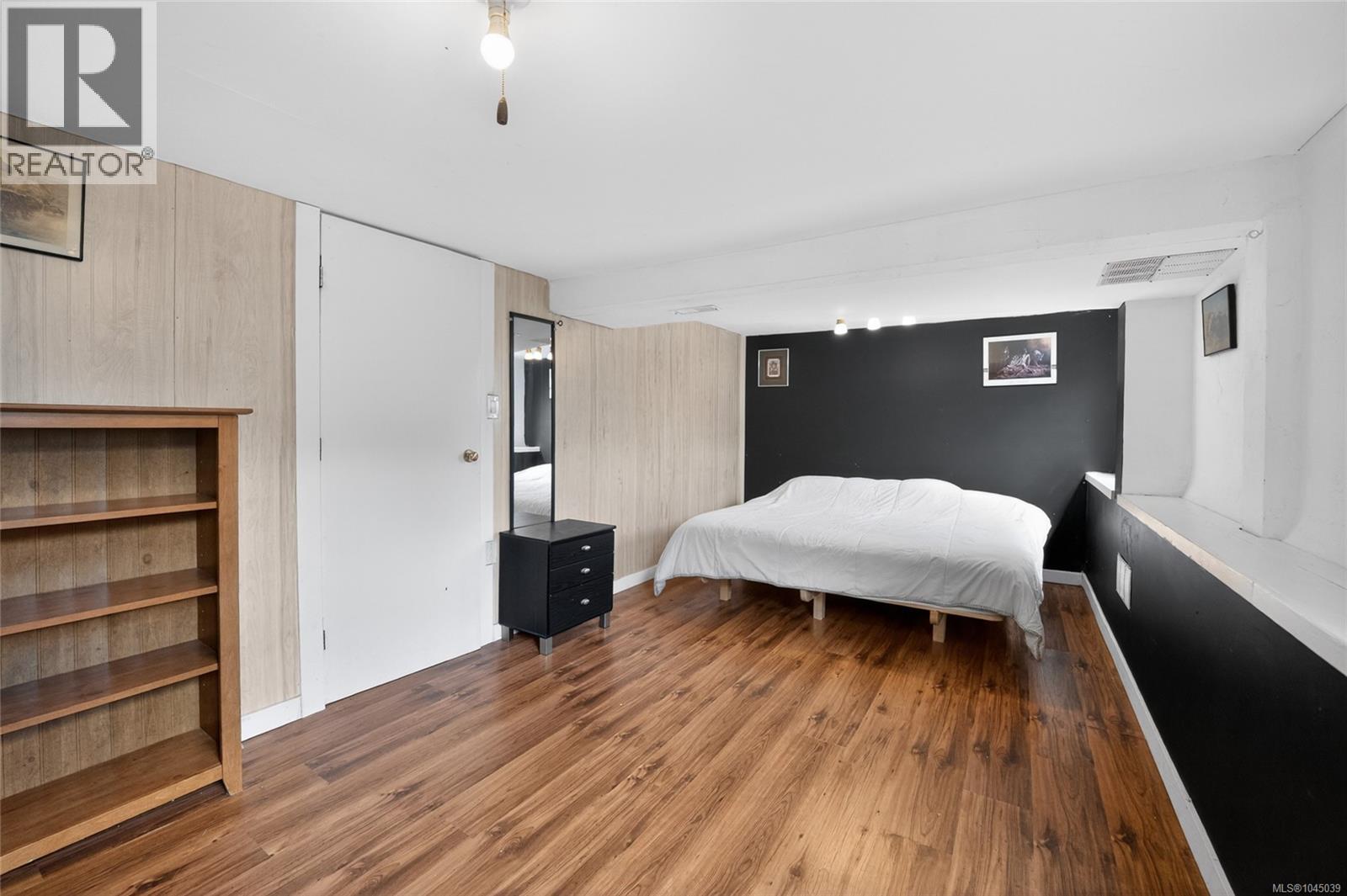 439 Stirling Ave - 38