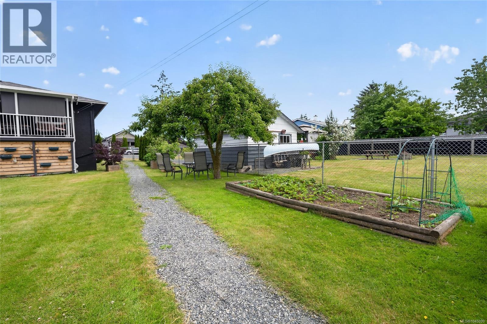 439 Stirling Ave - 50