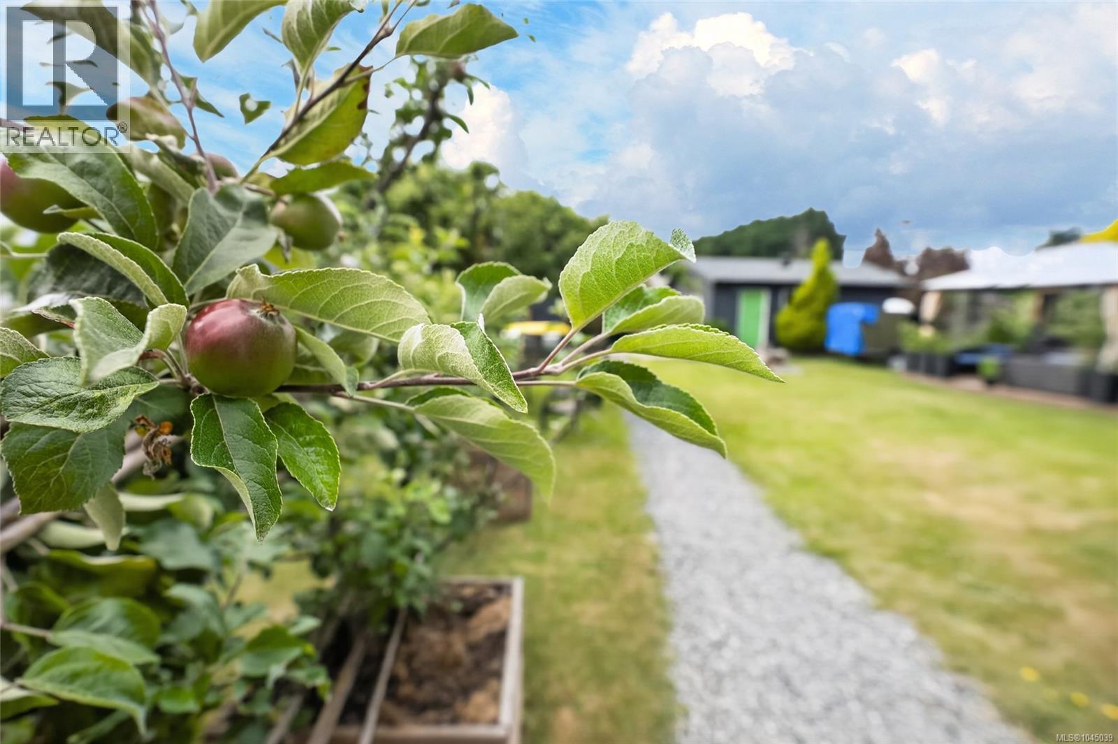 439 Stirling Ave - Image 54