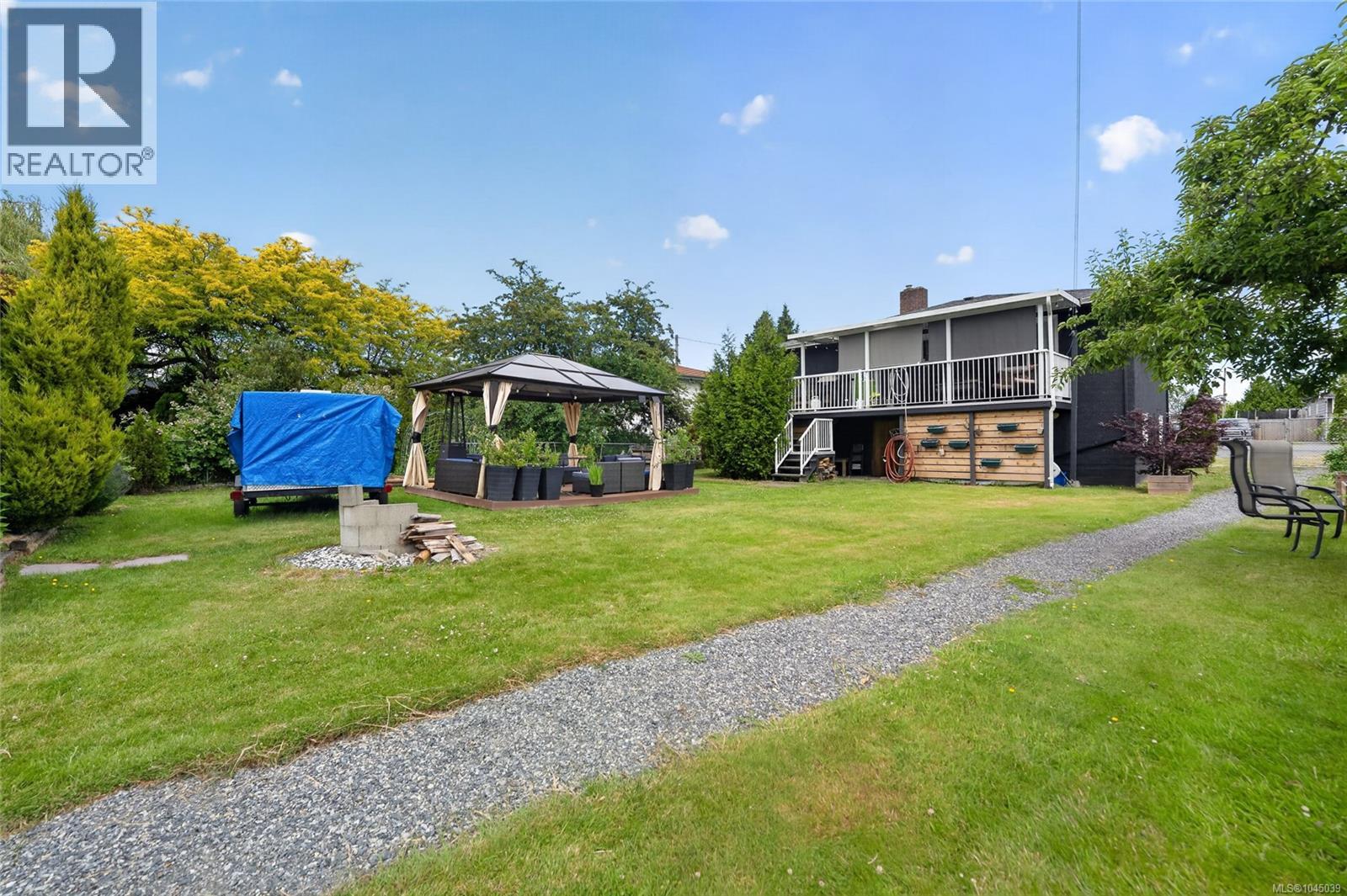 439 Stirling Ave - 9