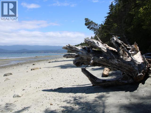 1630 SAVARY ISLAND RD, Savary Island