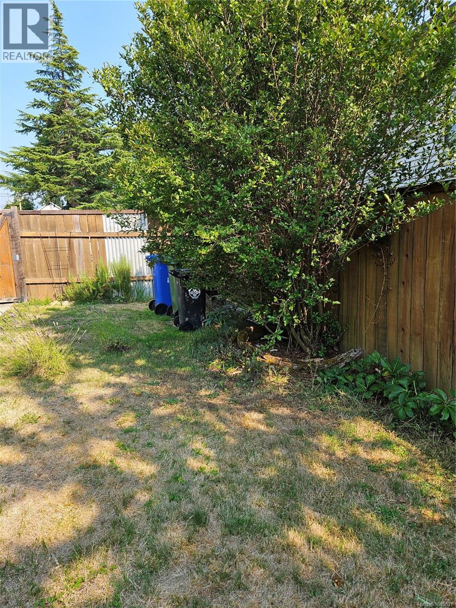 3764 5th Ave - Image 3