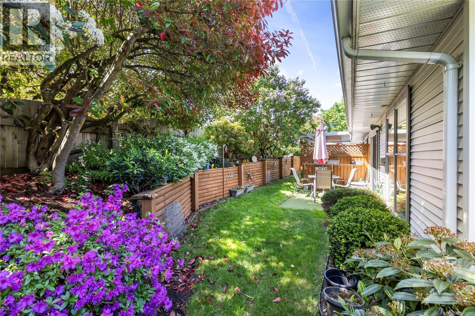 #24 450 Bay Ave - Image 8