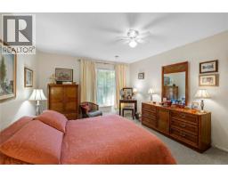 Primary Bedroom - 24 450 Bay Ave, Parksville, BC V9P2K2 Photo 6