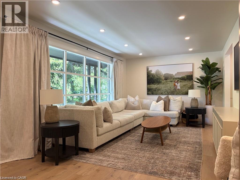 131 RENAUD Drive — photo 3