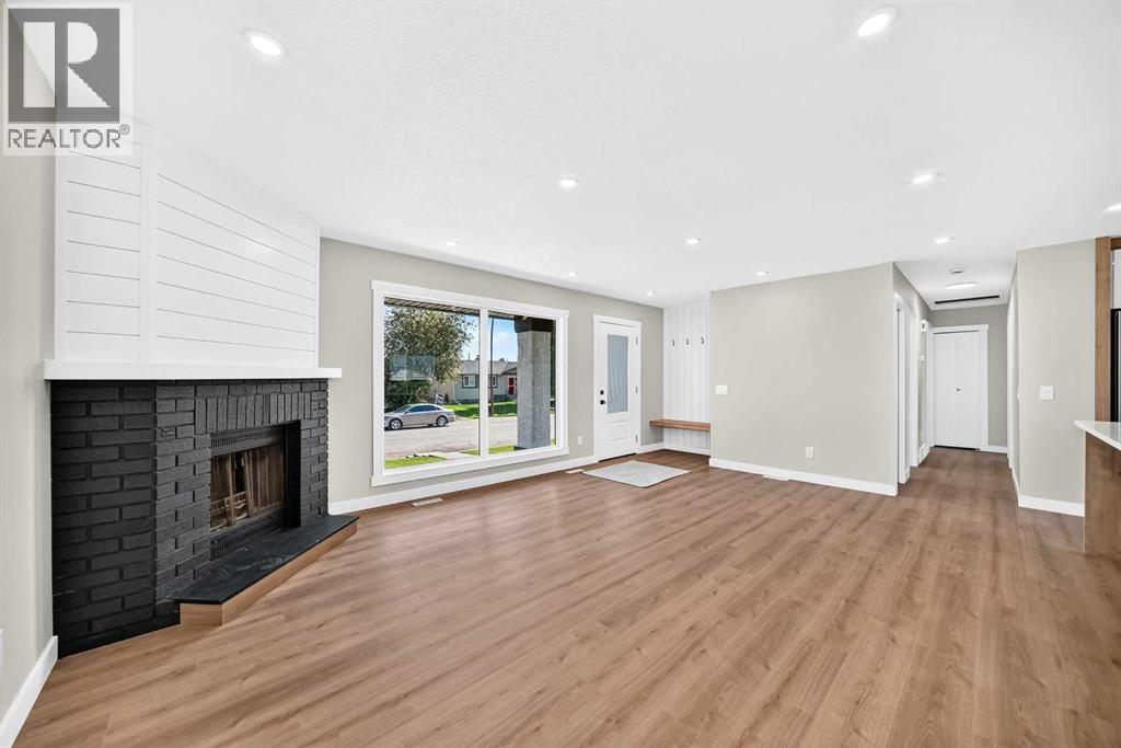 704 Malvern Drive NE - 12