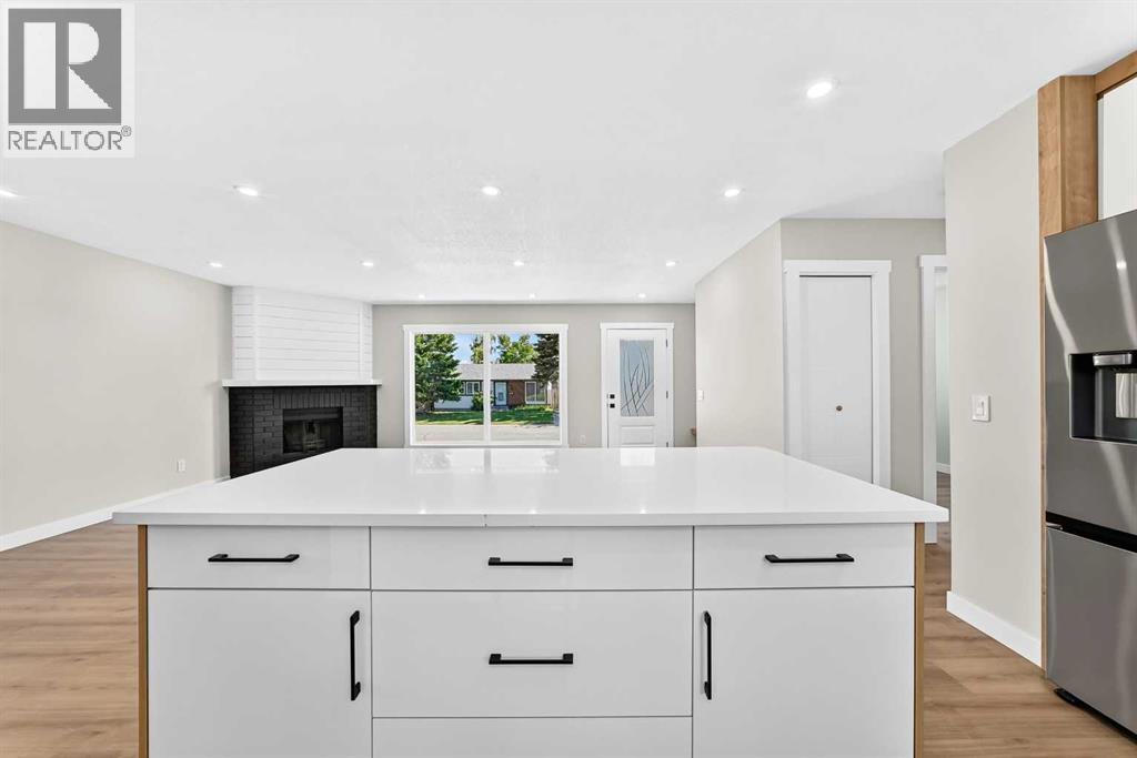 704 Malvern Drive NE - Image 9