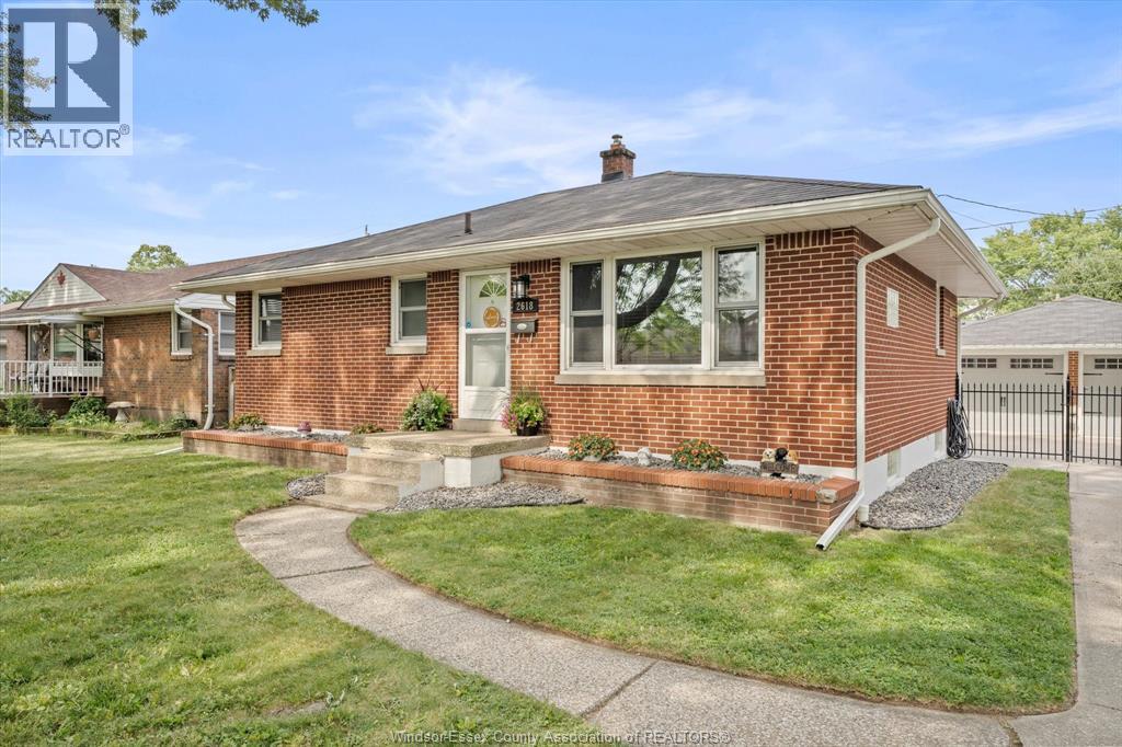 2618 ASKIN AVENUE - 4