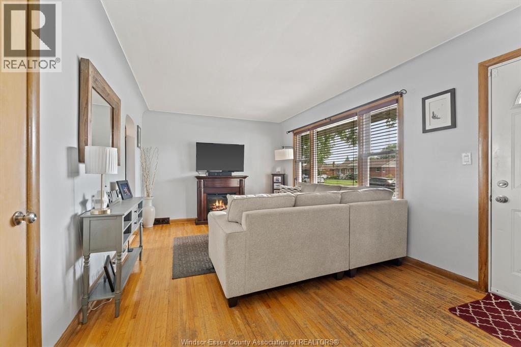 2618 ASKIN AVENUE - 6