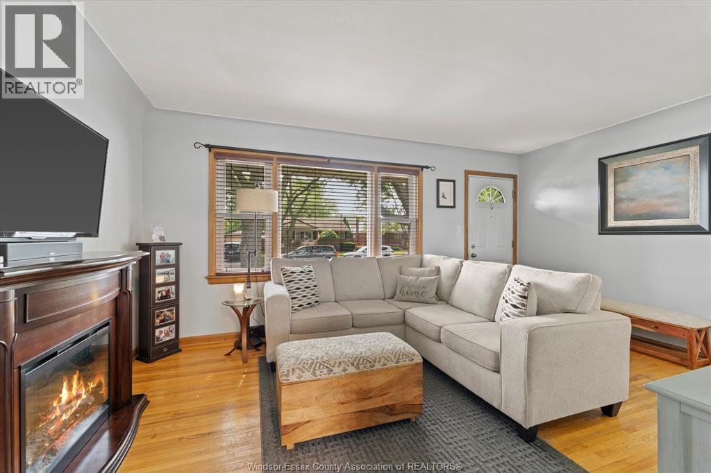 2618 ASKIN AVENUE - 8