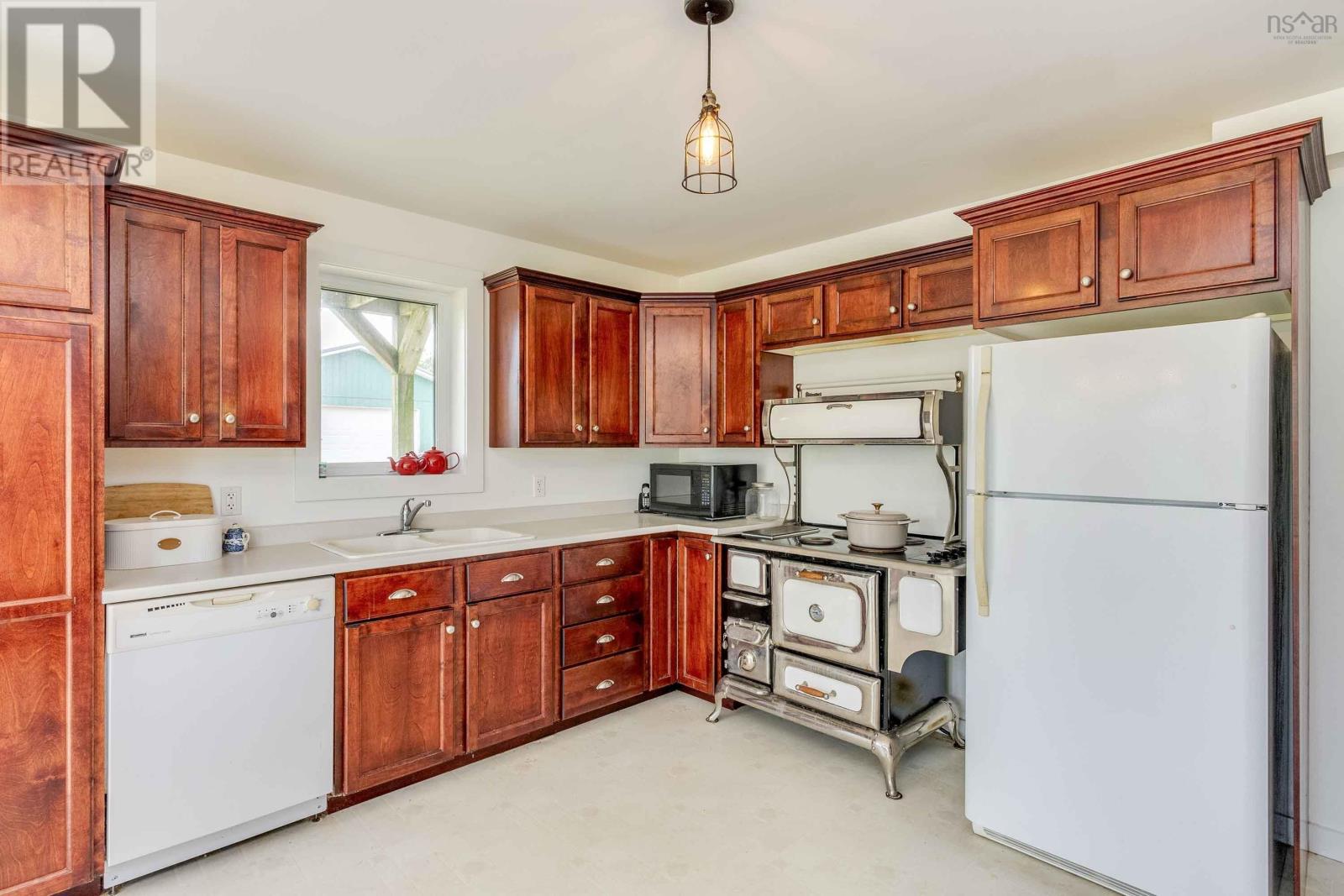 3404 Brow of Mountain Road - 9
