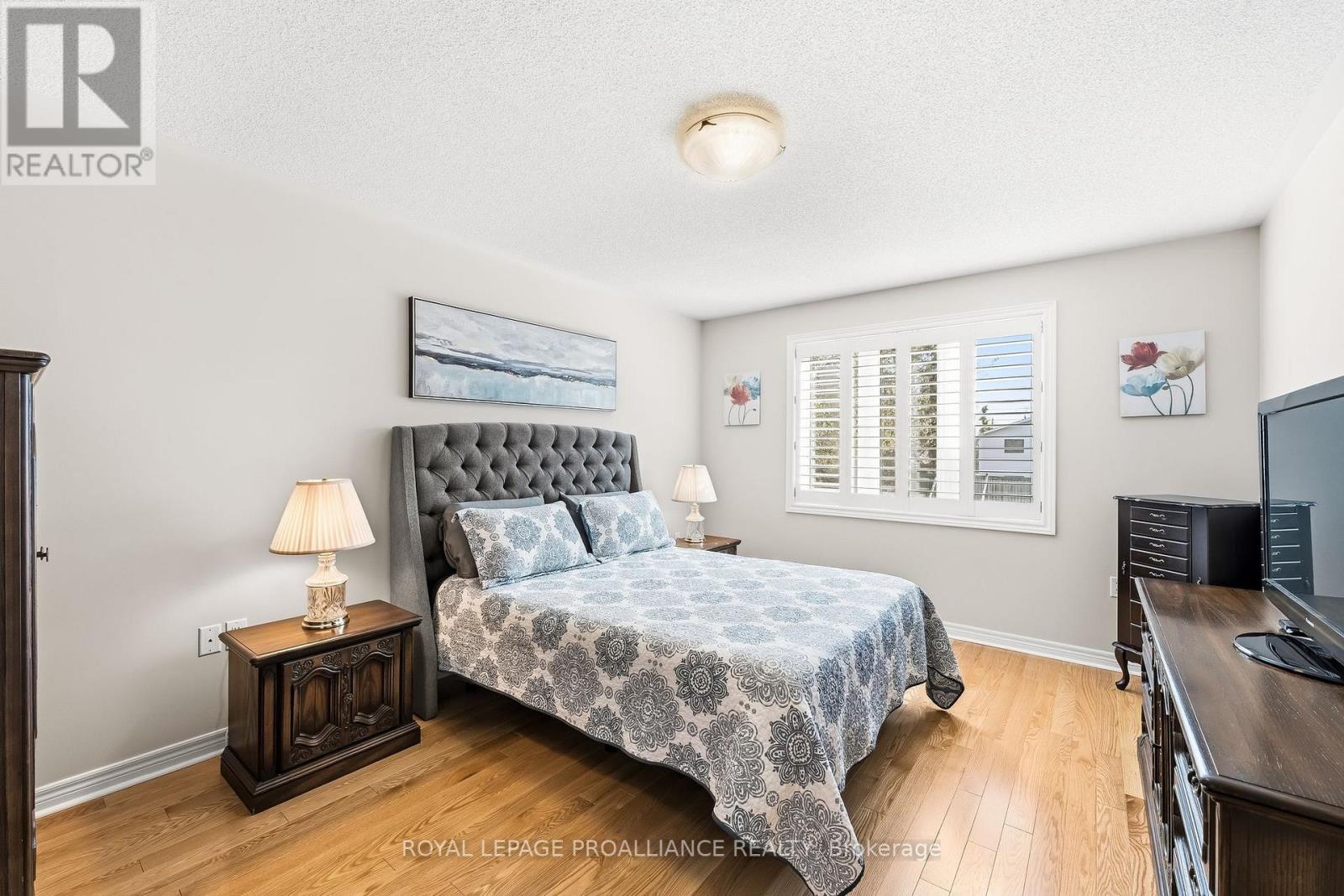 8 SANDPIPER WAY - Image 30