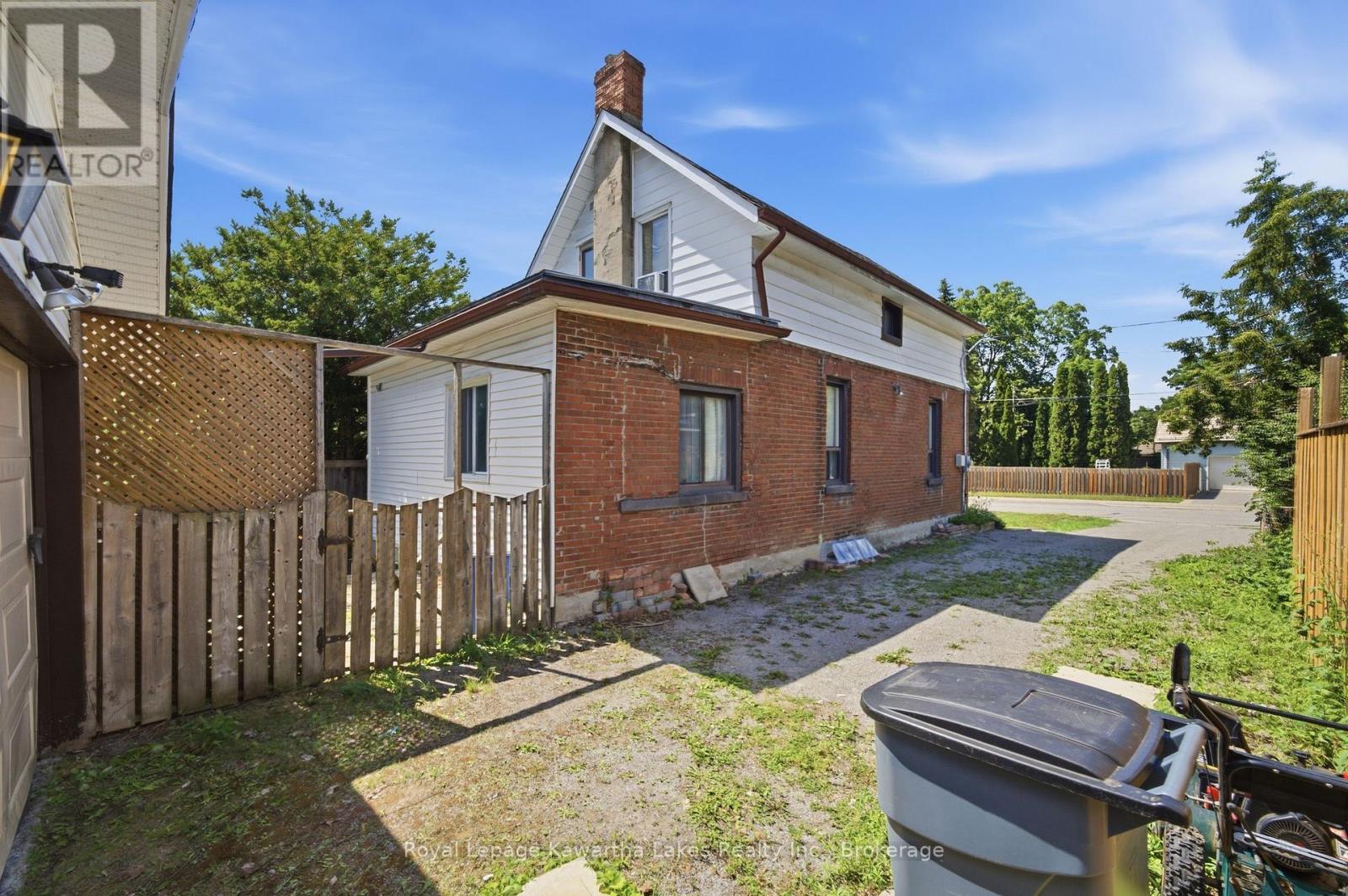 51 MELBOURNE STREET W - 34