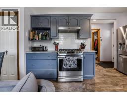 Laundry room - 222 Catherine Street, Blenheim, ON N0P1A0 Photo 6