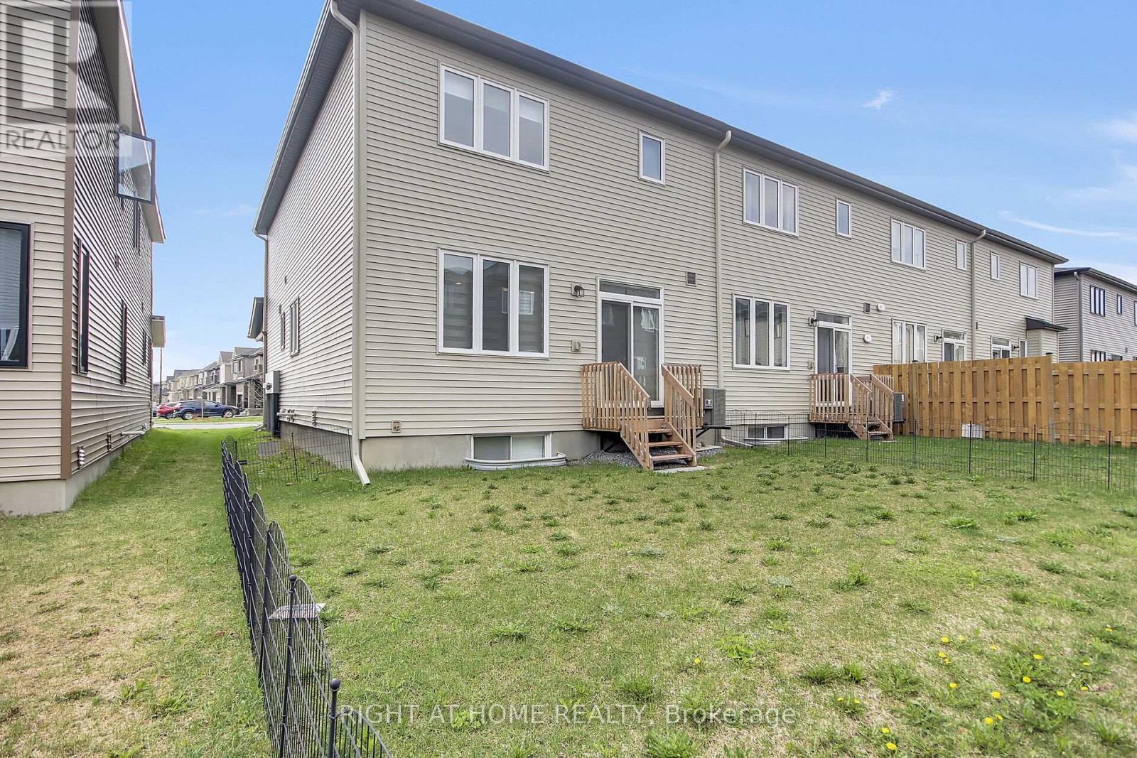 3 Bed, 4 Bath House for Sale in Ottawa – 1020 BALLYHALE HEIGHTS, Ottawa – MLS# X13640564 - Image 43