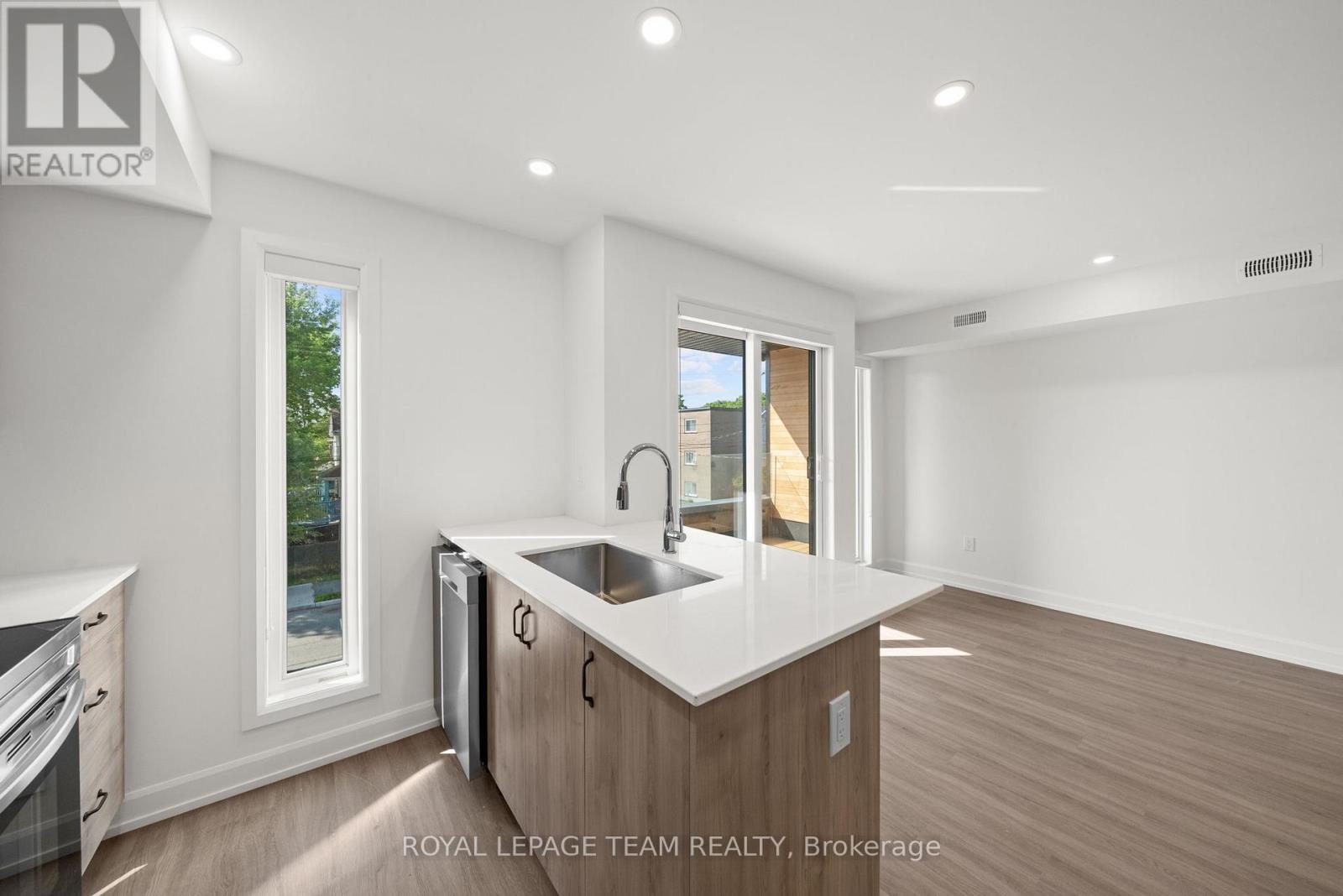 3 Bed, 2 Bath Multi-Family for Rent in Ottawa – UPPER – 1231 SHILLINGTON AVENUE, Ottawa – MLS# X13640574 - Image 12