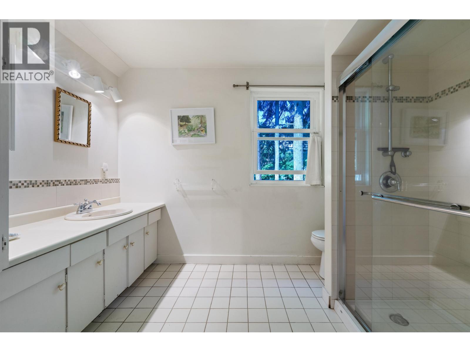 1376 11TH STREET, West Vancouver