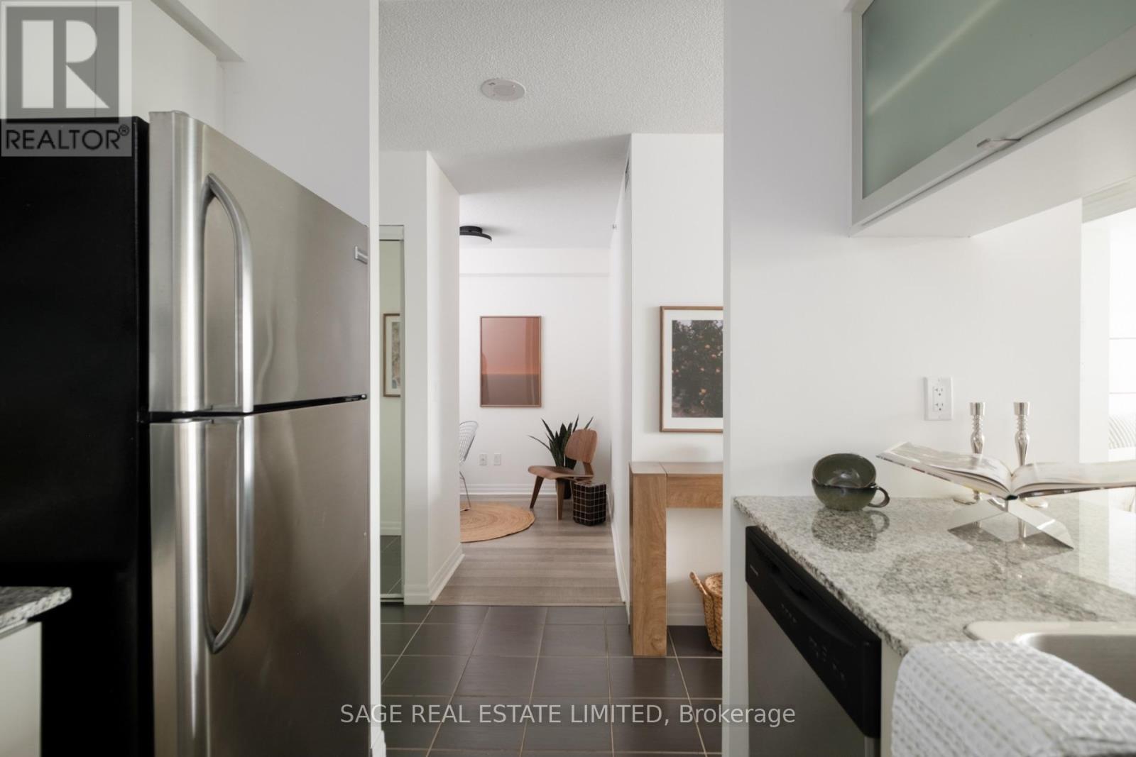 #1805 275 YORKLAND ROAD - 14