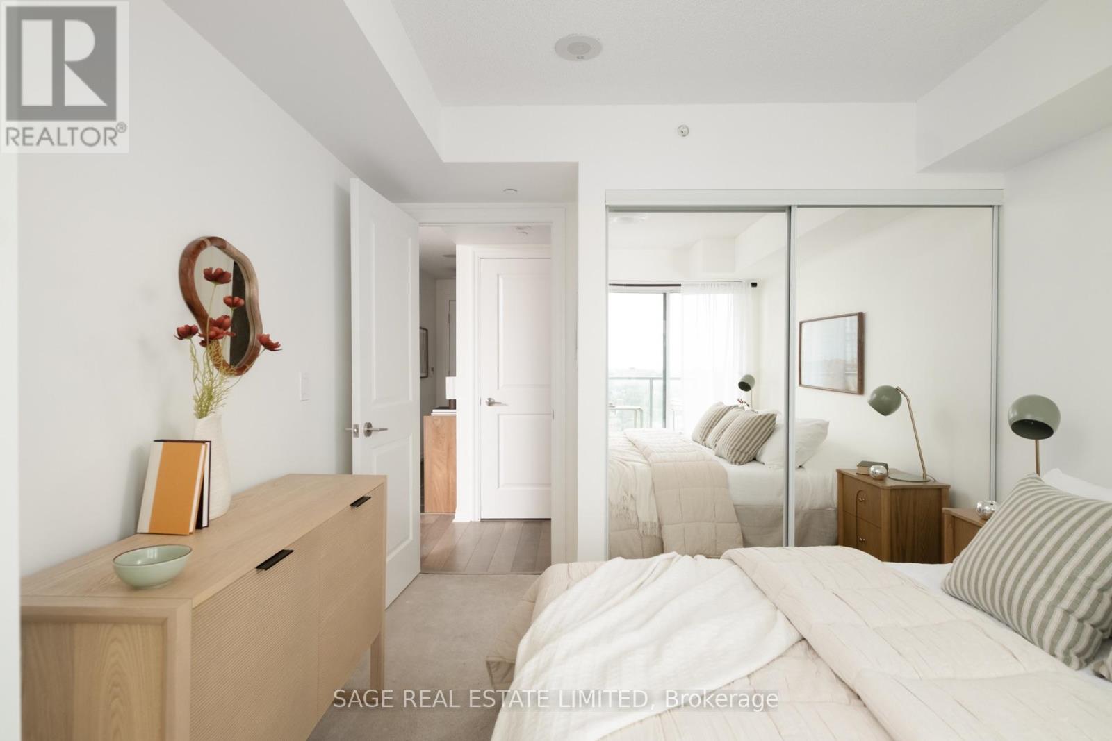 #1805 275 YORKLAND ROAD - 21