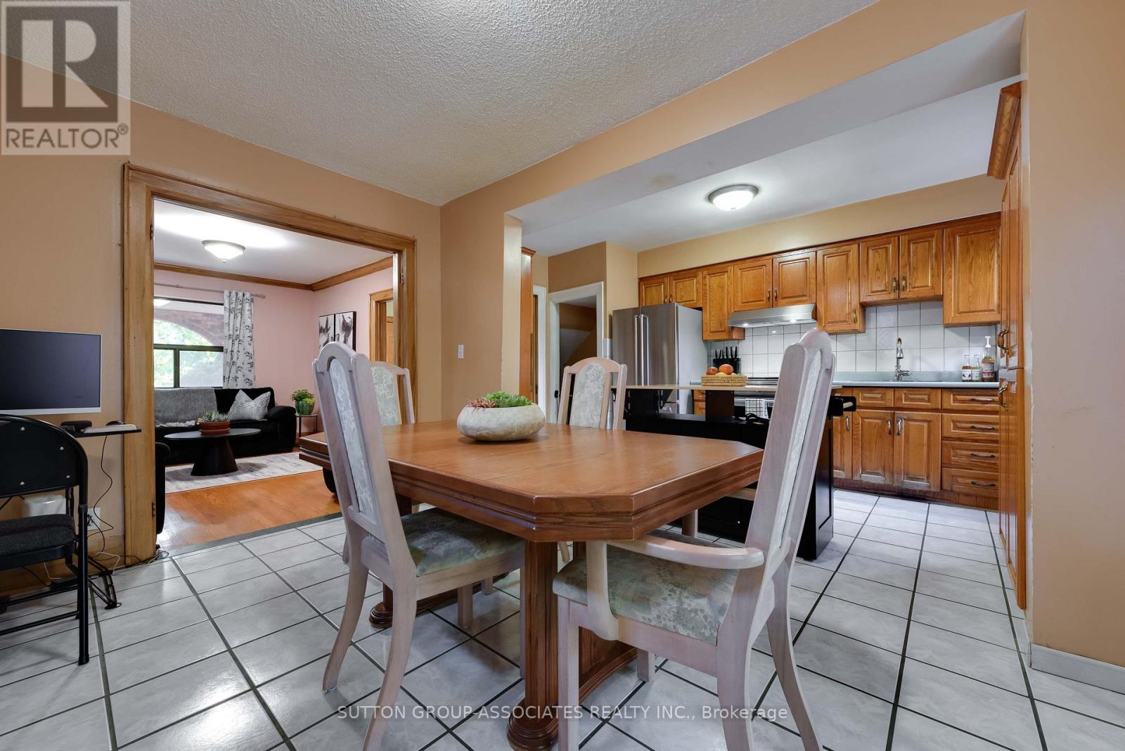 219 ATLAS AVENUE - 11